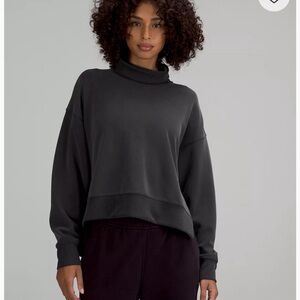 Lululemon Softstreme turtleneck pullover